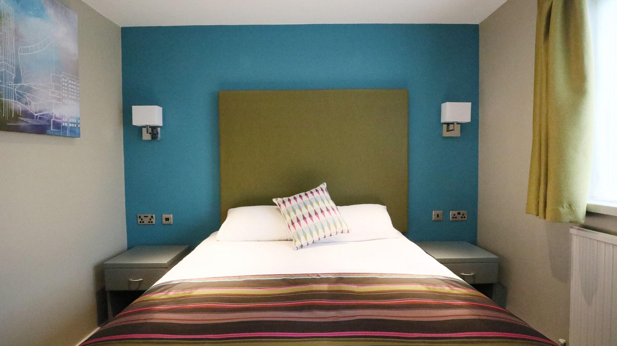 The Victoria Hotel Manchester By Compass Hospitality Oldham Esterno foto