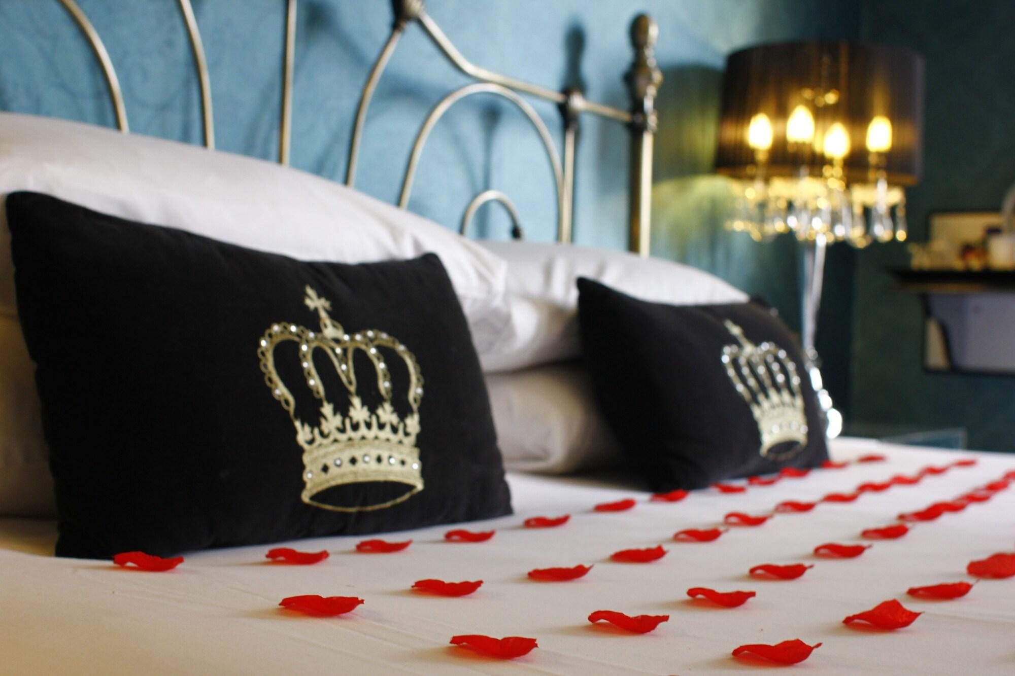 The Victoria Hotel Manchester By Compass Hospitality Oldham Esterno foto