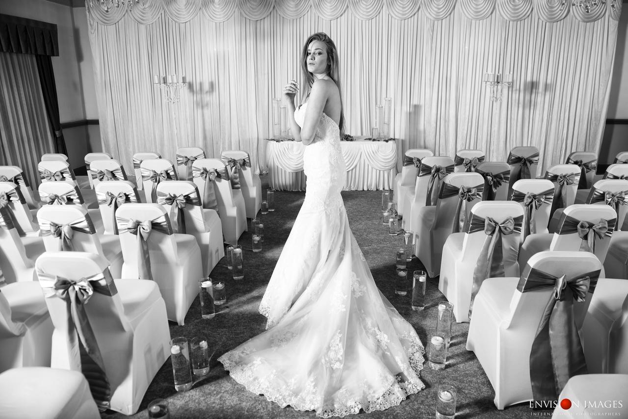 The Victoria Hotel Manchester By Compass Hospitality Oldham Esterno foto
